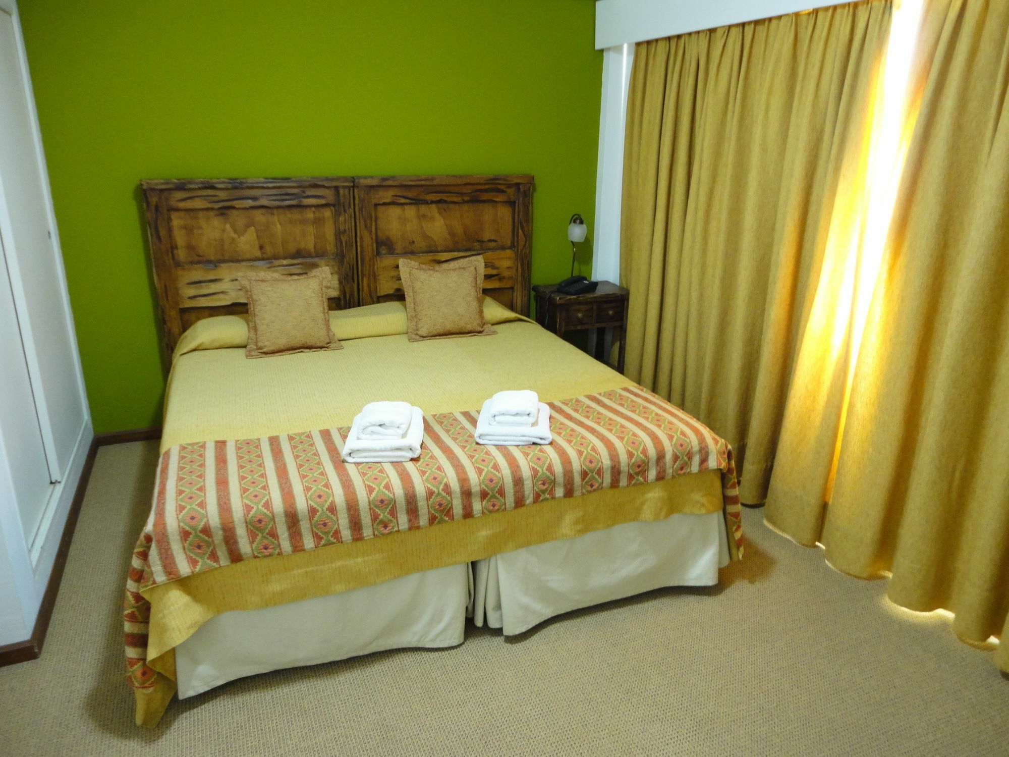 Aikendor Hotel Panoramico El Calafate Ngoại thất bức ảnh